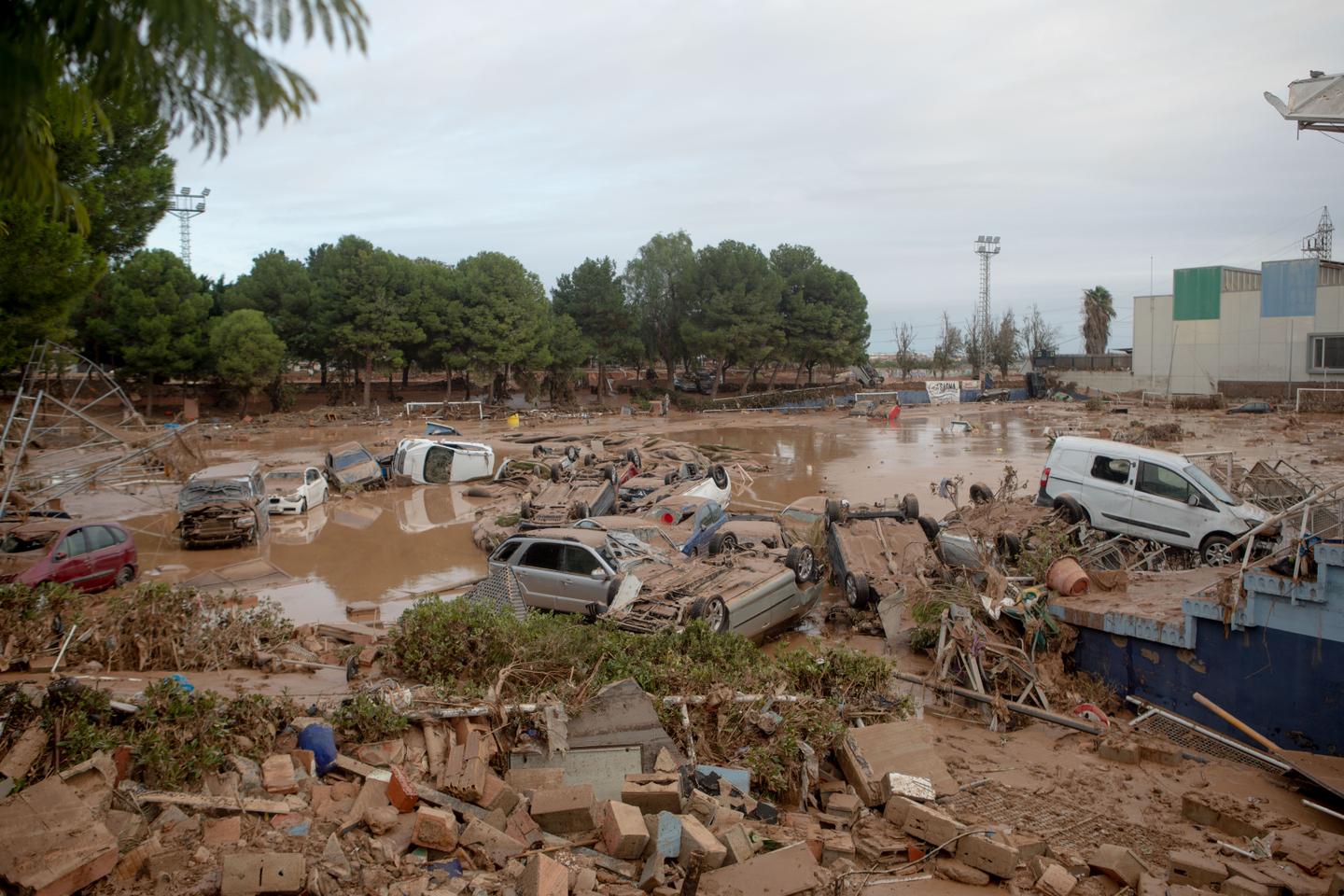 Les inondations de Valence révèlent un impensé dans les entreprises : l’impact des catastrophes climatiques sur le travail