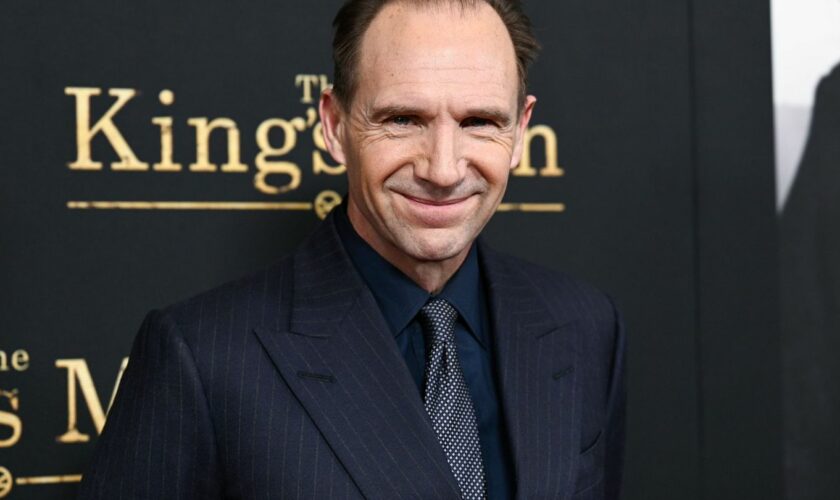 Schauspieler Ralph Fiennes wollte nach eigenen Angaben kein Filmstar werden. (Archivbild) Foto: Evan Agostini/Invision via AP/dp