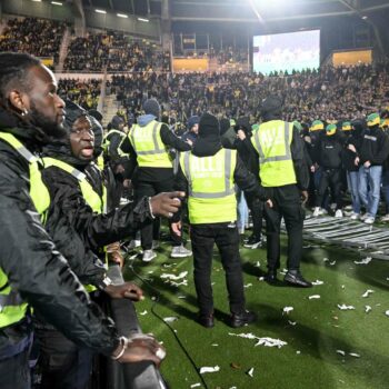 Ligue 1 : Nantes-Le Havre interrompu une demi-heure en fin de rencontre