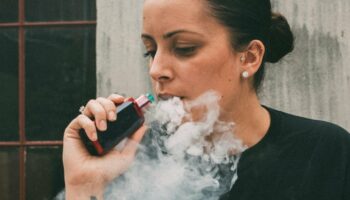 Lisez ceci si vous pensez que la cigarette électronique ne peut pas être pire que la clope classique