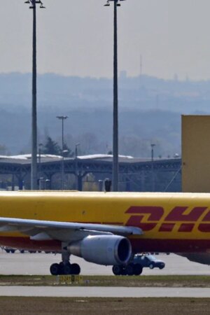 Litauen: DHL-Frachtflugzeug aus Leipzig stürzt auf Wohngebäude