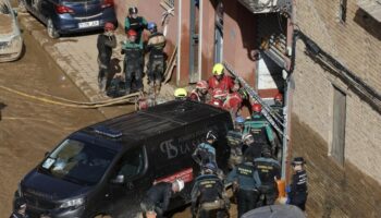 Los hoteles ceden 500 habitaciones a policías, guardias civiles y personal de emergencias en 48 horas por la DANA