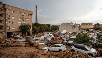 Los más de 100.000 vehículos afectados por la DANA de Valencia tardarán meses en limpiarse