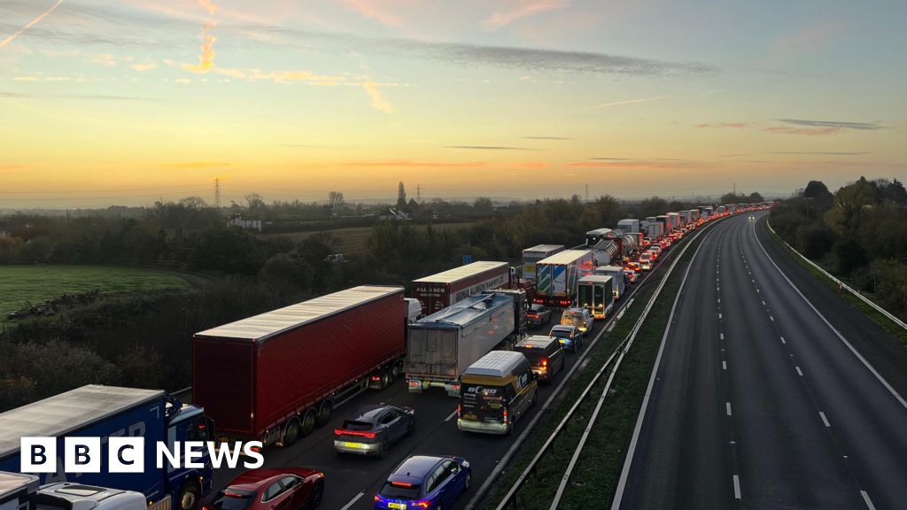 M5 closed after 17-year-old girl dies in collision