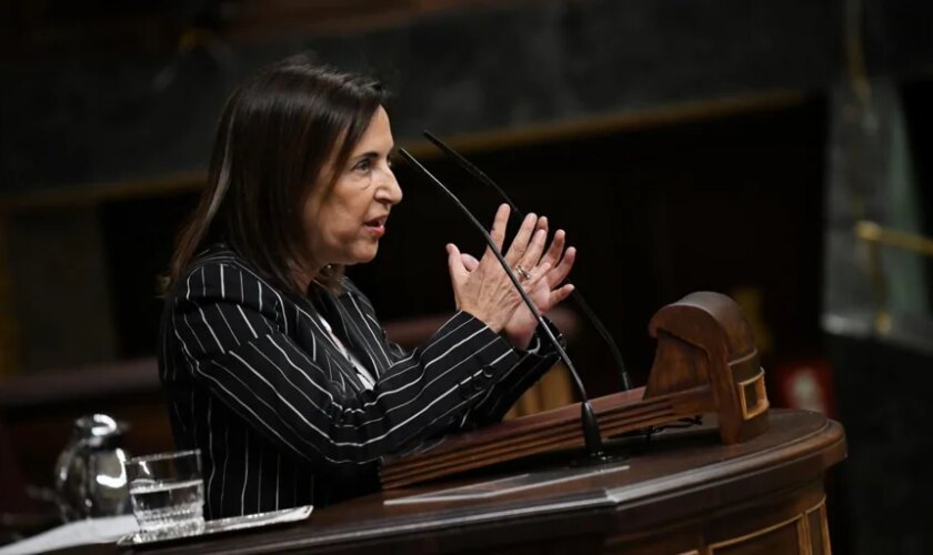 Margarita Robles insiste en delegar la responsabilidad de la tragedia por la DANA al Gobierno de Mazón