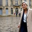 « Marine Le Pen cultive le rôle de faiseuse de roi, celle qui tient entre ses mains le sort de Michel Barnier »