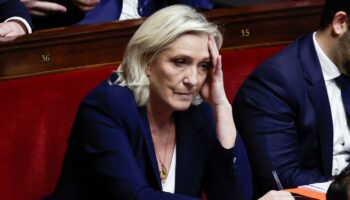 Marine Le Pen dit que le RN votera la censure contre le gouvernement Barnier « si le pouvoir d’achat des Français est amputé » par le budget