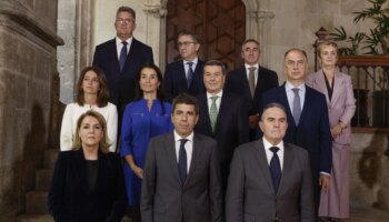 Mazón suprime el tope salarial para que los nuevos miembros de su Gobierno puedan cobrar más que él