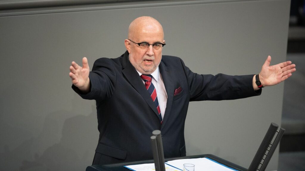 Jürgen Pohl (AfD) spricht in der Plenarsitzung im Deutschen Bundestag