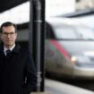 Menace de grève à Noël : le patron de la SNCF appelle les cheminots à «rester du côté des Français»