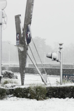 Météo : la neige a eu raison des courses hippiques