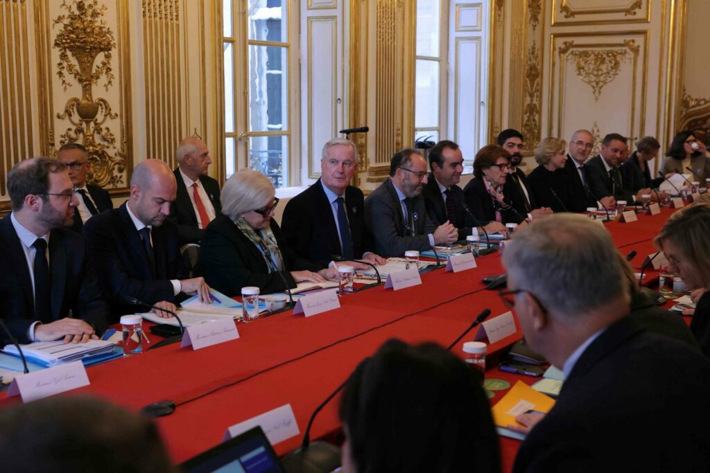 Michel Barnier réunit ses ministres en séminaire et promet des « progrès pour décider mieux ensemble »