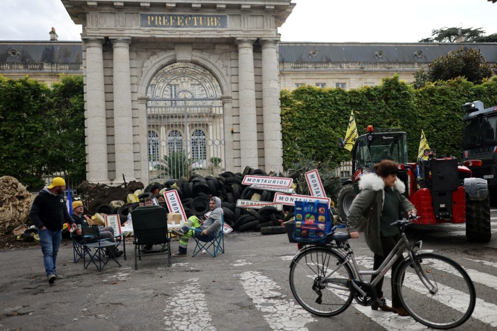 Mobilisations d’agriculteurs : plusieurs plaintes pour dégradations déposées après des actions de la Coordination rurale