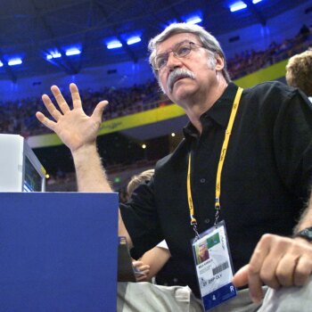 Muere Bela Karolyi, el polémico entrenador de Nadia Comaneci y de múltiples campeonas de gimnasia