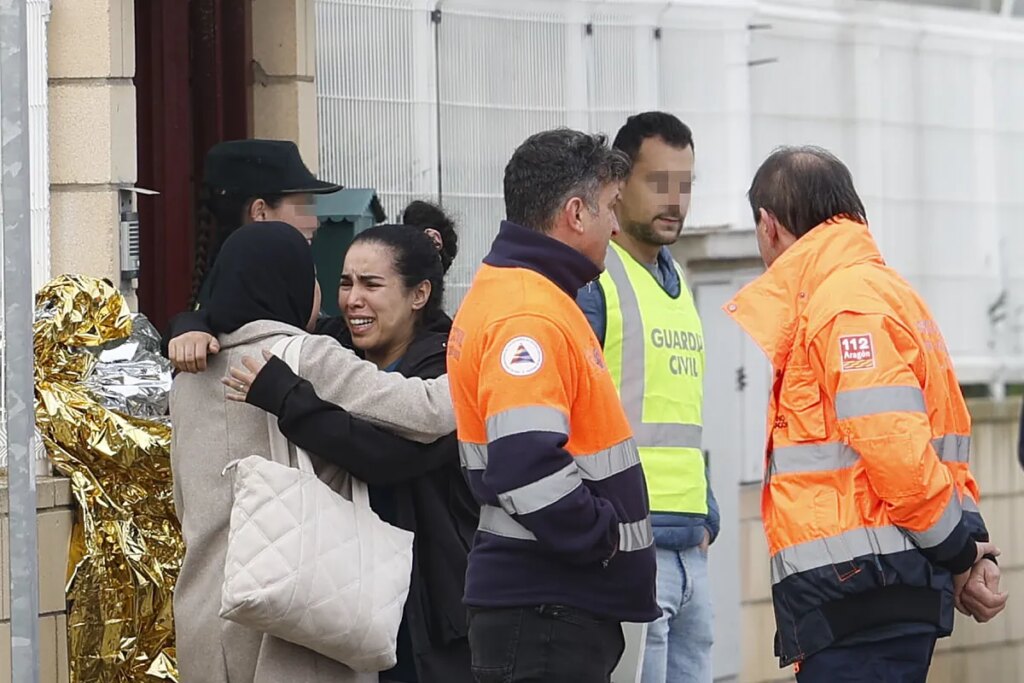 Mueren 10 personas y otras dos quedan en estado crítico tras el incendio de una residencia de ancianos en Villafranca de Ebro (Zaragoza)