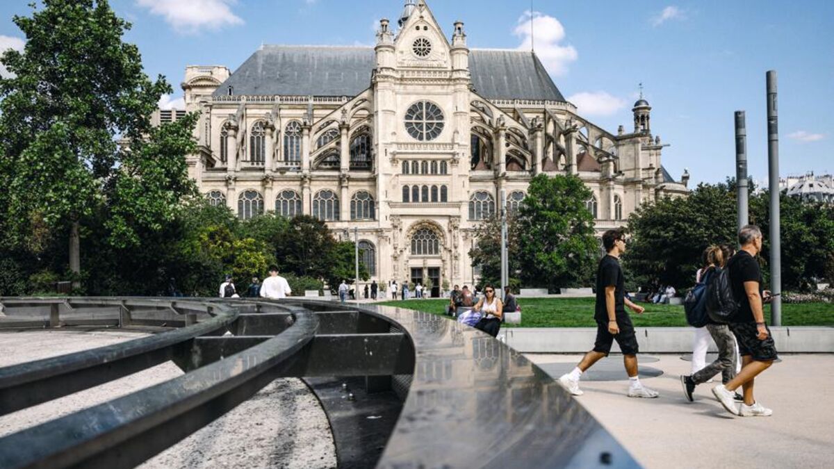 « Nous vivons avec nos contemporains » : à l’église Saint-Eustache, huit siècles d’art et de charité