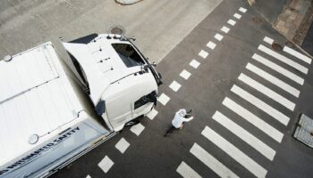 Nouveaux systèmes de sécurité: Ces camions pourront protéger les piétons et les cyclistes