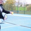 « On vient pour s’amuser » : le pickleball, un tennis miniature très séduisant, fait son trou à Yèvres