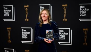 "Orbital": La Britannique Samantha Harvey remporte le Booker Prize