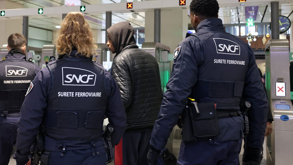 Paris : un homme déverse une bouteille de produit chimique à la gare Saint-Lazare, une dizaine de personnes incommodées