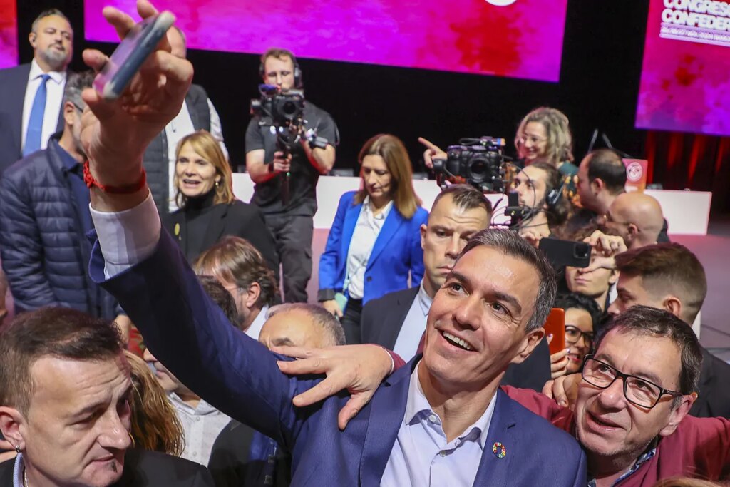 Pedro Sánchez: "La derecha no nos perdona haber ganado y su único proyecto es el bulo y la mentira"