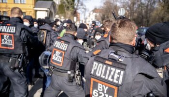 Polizei und Politik : „Es wird oft vergessen, dass Polizisten auch nur Menschen sind“