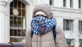 Pourquoi les femmes sont-elles plus sensibles au froid que les hommes ?