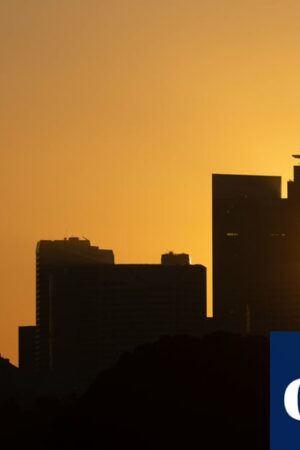 Power supplies stretched as early season Sydney heatwave nears its peak