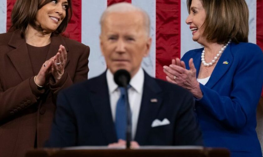 Einst vereint in trauter Dreisamkeit: Vizepräsidentin Harris, Präsident Biden und Parlaments-Frontfrau Pelosi. (Archivbild) Foto