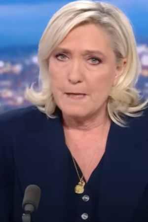 Procès du RN : à court d’argument, Marine Le Pen plaide les effets de Mercure en rétrograde