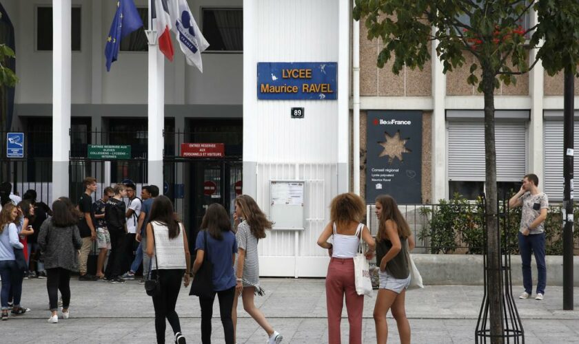 Proviseur menacé à Paris : un «jugement stupéfiant», dénonce son avocat