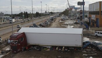 Queda restringida la circulación por todas las carreteras de acceso a la zona cero de la DANA hasta la medianoche del domingo