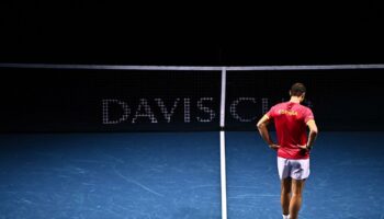 Rafael Nadal met un point final à sa carrière de légende du tennis à Malaga