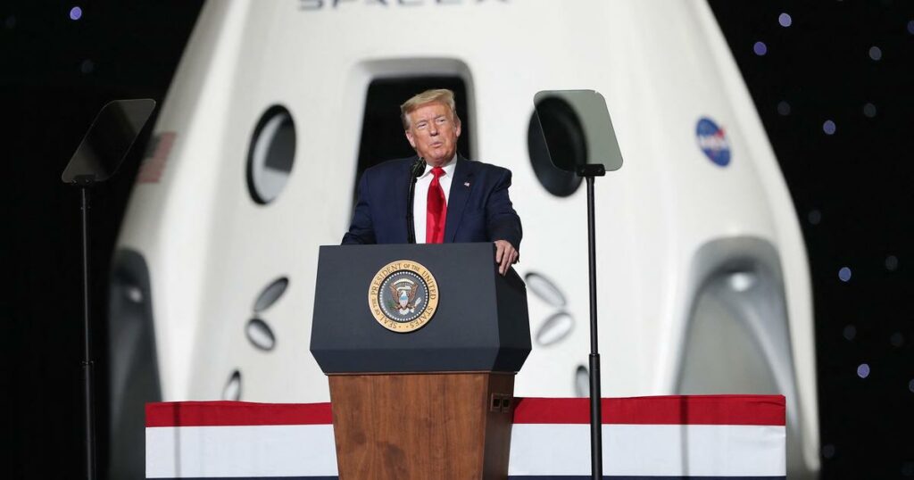 Retour sur la Lune, soutien de Buzz Aldrin, liens avec Elon Musk ... Pourquoi Donald Trump mise sur le rêve spatial américain