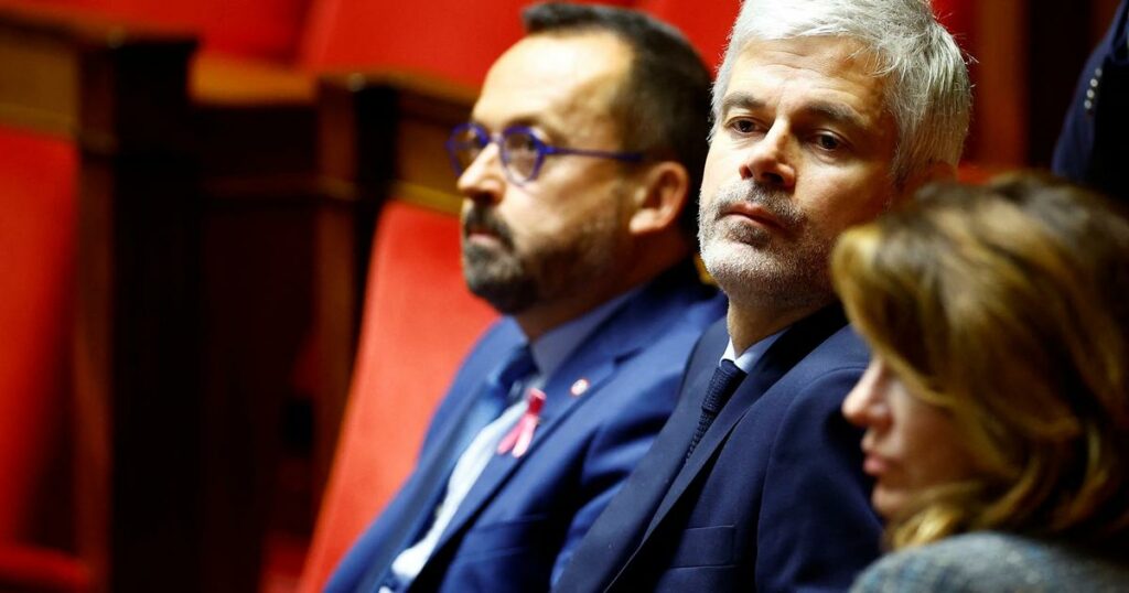 Retraites : la revalorisation annoncée vire à la guerre de communication entre Wauquiez et Attal