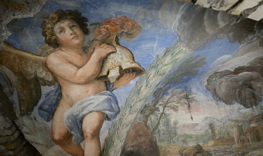 Rome : trois peintures de la Renaissance découvertes sous un plafond par un électricien