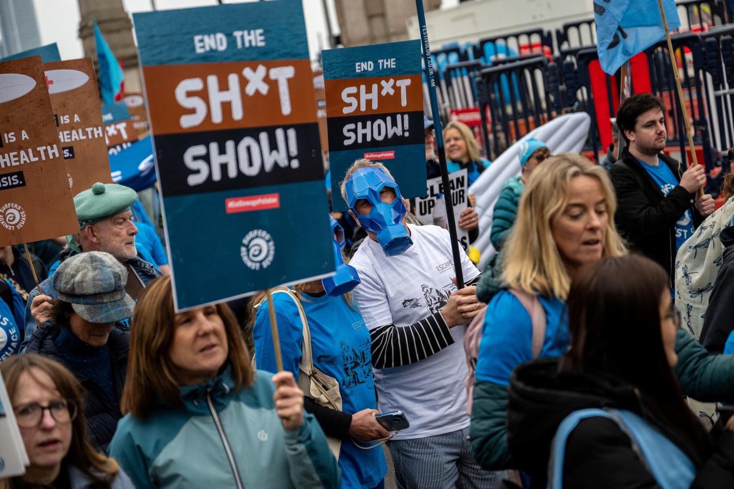 Royaume-Uni : des milliers de personnes marchent à Londres contre la pollution de l’eau