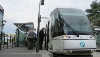 Sarcelles : un enfant de 6 ans entre la vie et la mort après avoir été percuté par un tram