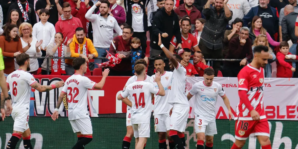 Sevilla - Rayo: Victoria sufrida, puntos para motivarse (1-0)