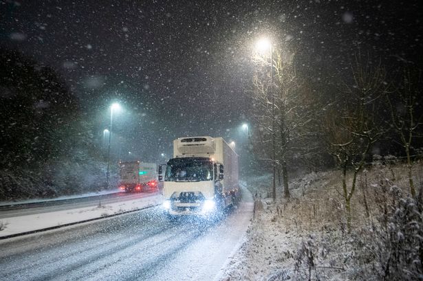 Snow LIVE: Trains cancelled as 'disruptive snow' forecast for large swathes of the UK