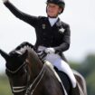 Isabell Werth wurde als "Legende des Sports" geehrt. Foto: Rolf Vennenbernd/dpa