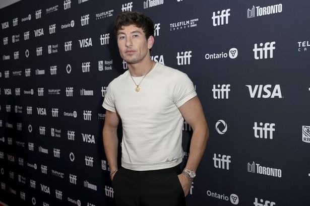 Symptoms of 'flesh-eating disease' necrotising fasciitis Saltburn's Barry Keoghan had