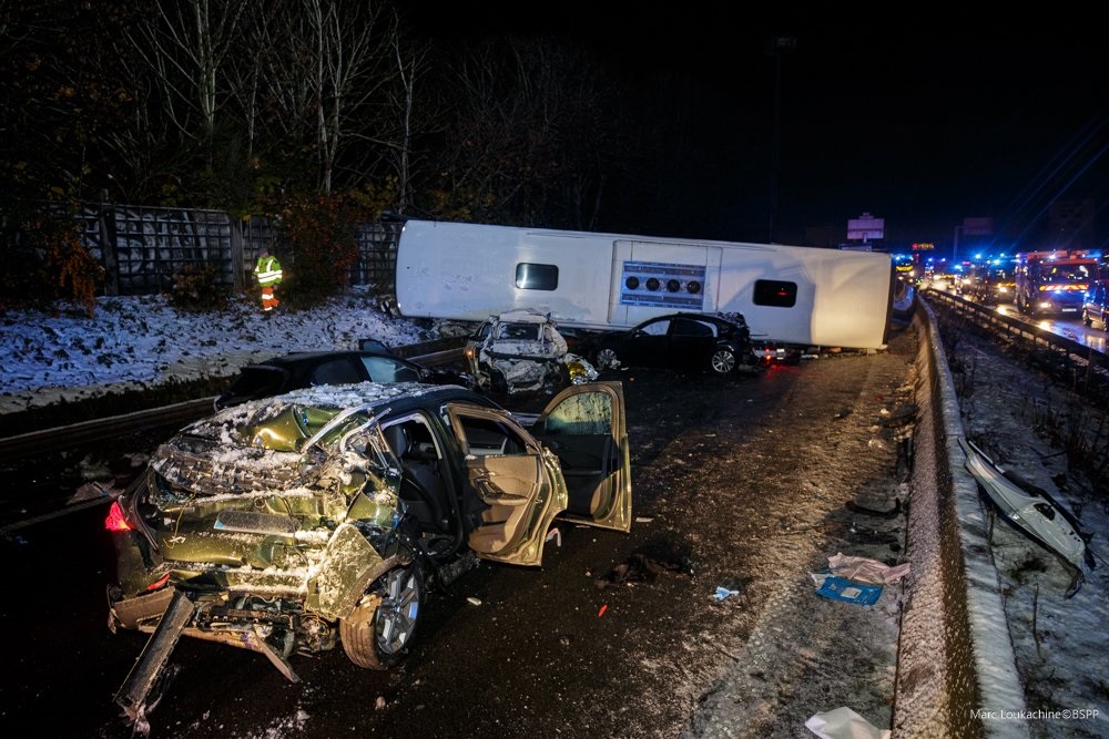 Tempête Caetano: Cinq personnes en urgence absolue après un accident près de Paris