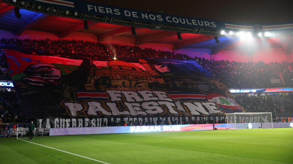 Tifo propalestinien lors de PSG-Atlético : cinq minutes pour comprendre la polémique