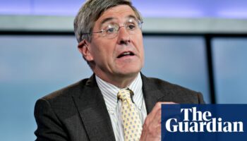 UK must pick between US economic model or EU’s ‘socialism’, says Trump adviser