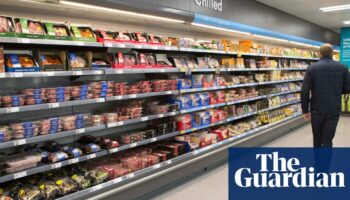 UK supermarkets using multibuy deals to encourage sales of meat, study finds