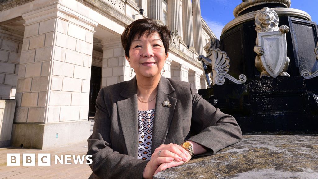 UK's first Chinese parliamentarian dies at 74