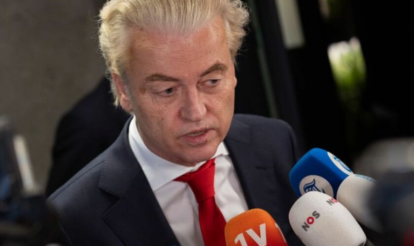 Der niederländische Rechtspopulist Geert Wilders gratulierte als einer der ersten Donald Trump zum Wahlsieg, bevor dieser offizi