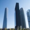 Un incendio en el túnel de las Cuatro Torres obliga a desalojar el centro comercial Caleido