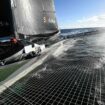 Un match entre deux maxi-trimarans pour tenter de battre le record du tour du monde à la voile